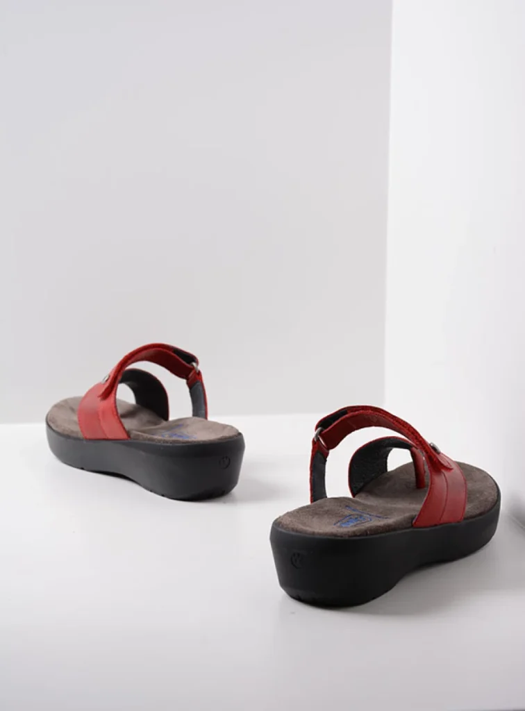 Wolky Slippers 00203 Collins 30500 rood leer