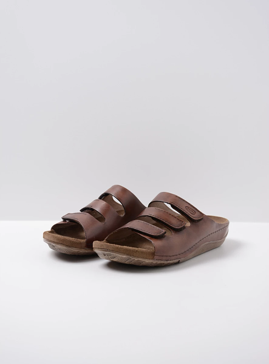 Wolky Slippers 00532 Nomad 50430 cognac geolied leer