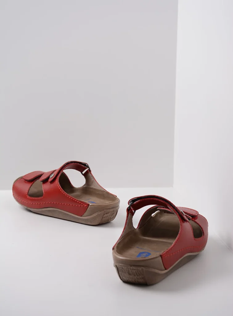 Wolky Slippers 00536 Jasper 50500 rood leer