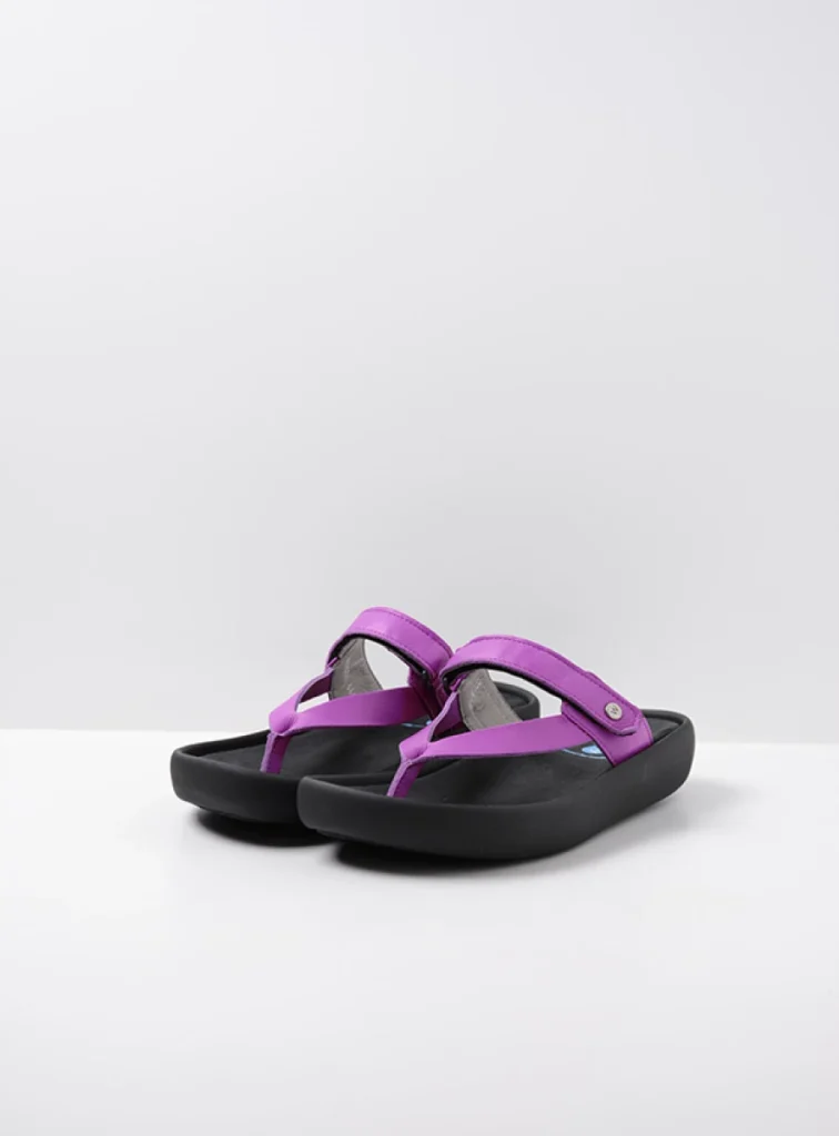 Wolky Slippers 00821 Peace 31660 fuchsia leer