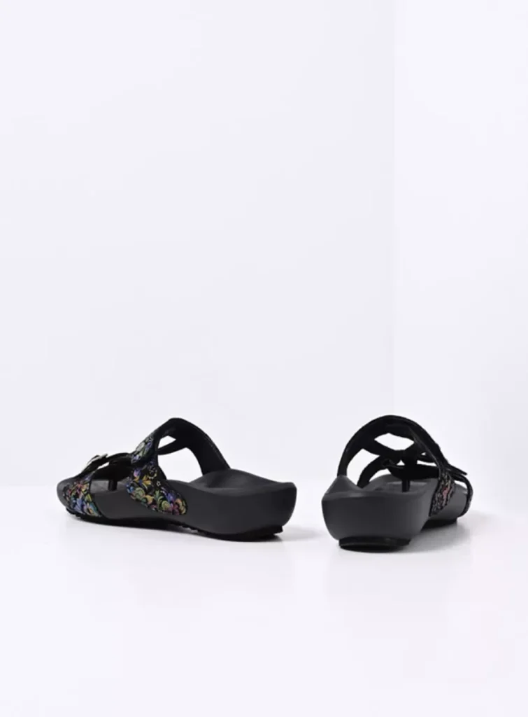 Wolky Slippers 01000 O'Connor 48999 zwart/multi flower nubuck