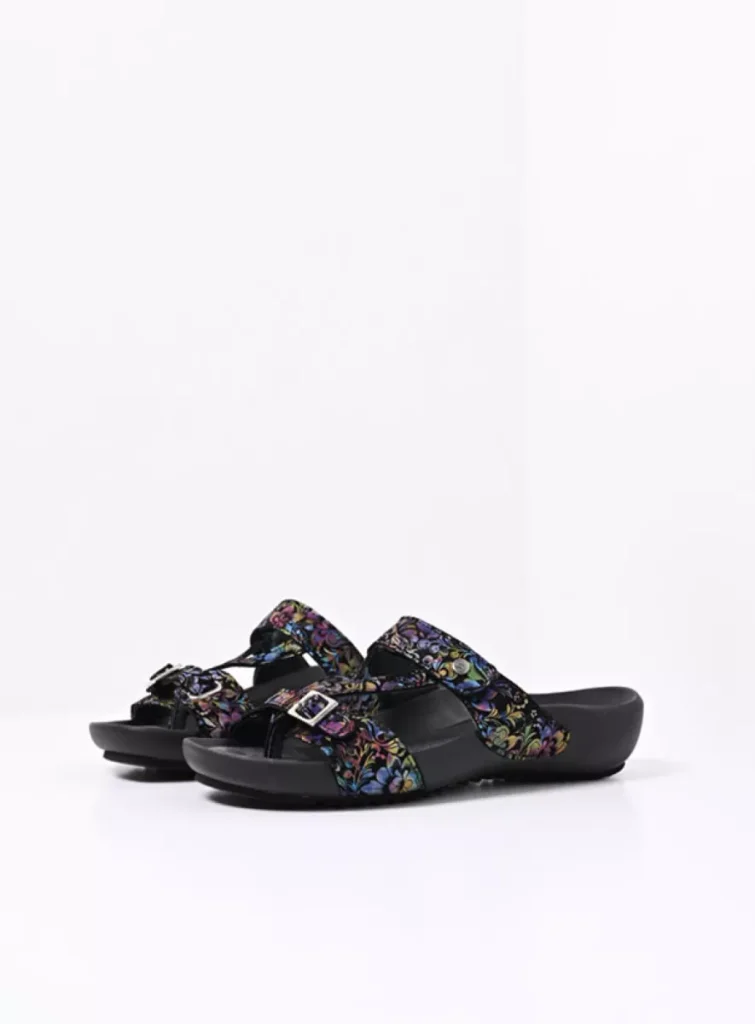 Wolky Slippers 01000 O'Connor 48999 zwart/multi flower nubuck