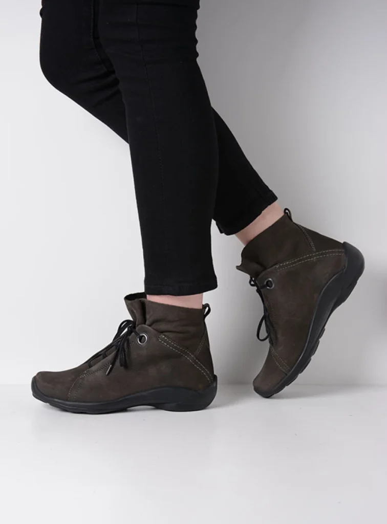 Wolky Hoge veterschoenen 01657 Diana 11301 asfalt nubuck