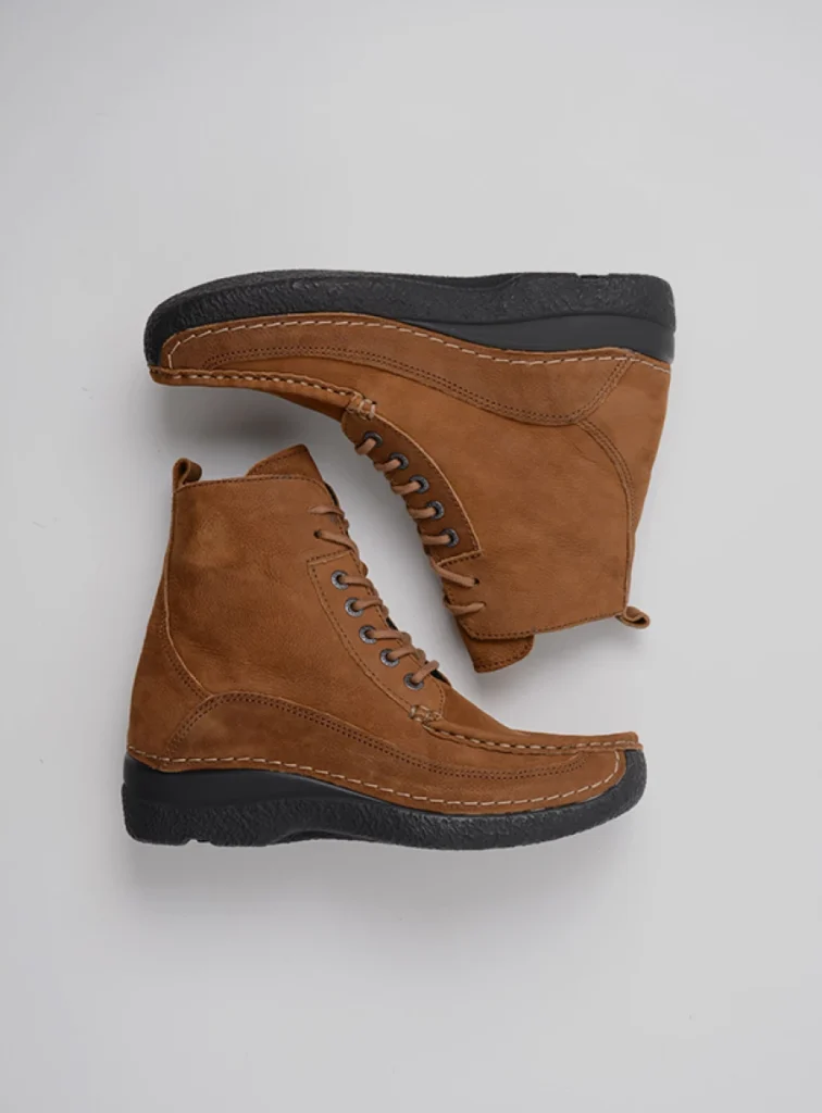 Wolky Hoge veterschoenen 06201 Roll Boot 11430 cognac nubuck