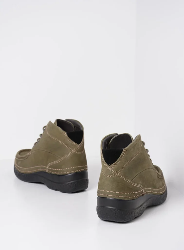 Wolky Hoge veterschoenen 06242 Roll Shoot 11709 pesto groen nubuck