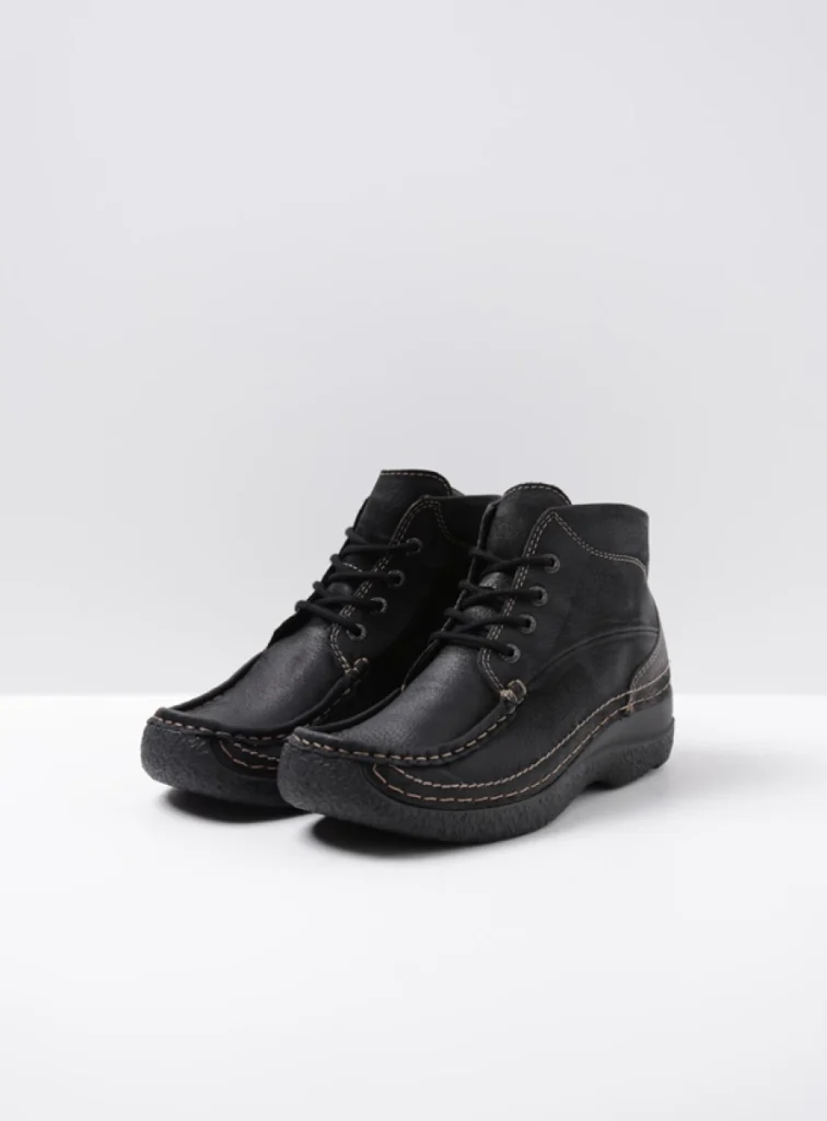 Wolky Hoge veterschoenen 06242 Roll Shoot 90000 zwart nubuck