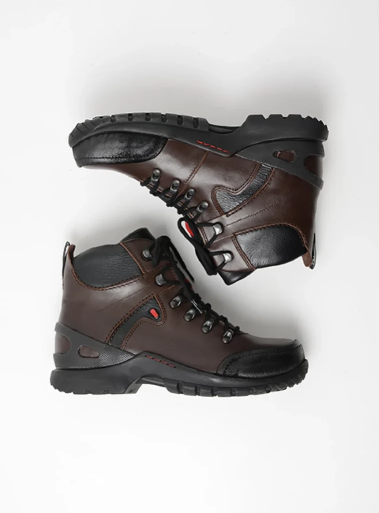 Wolky Hoge veterschoenen 06500 City Tracker WP 30300 bruin leer