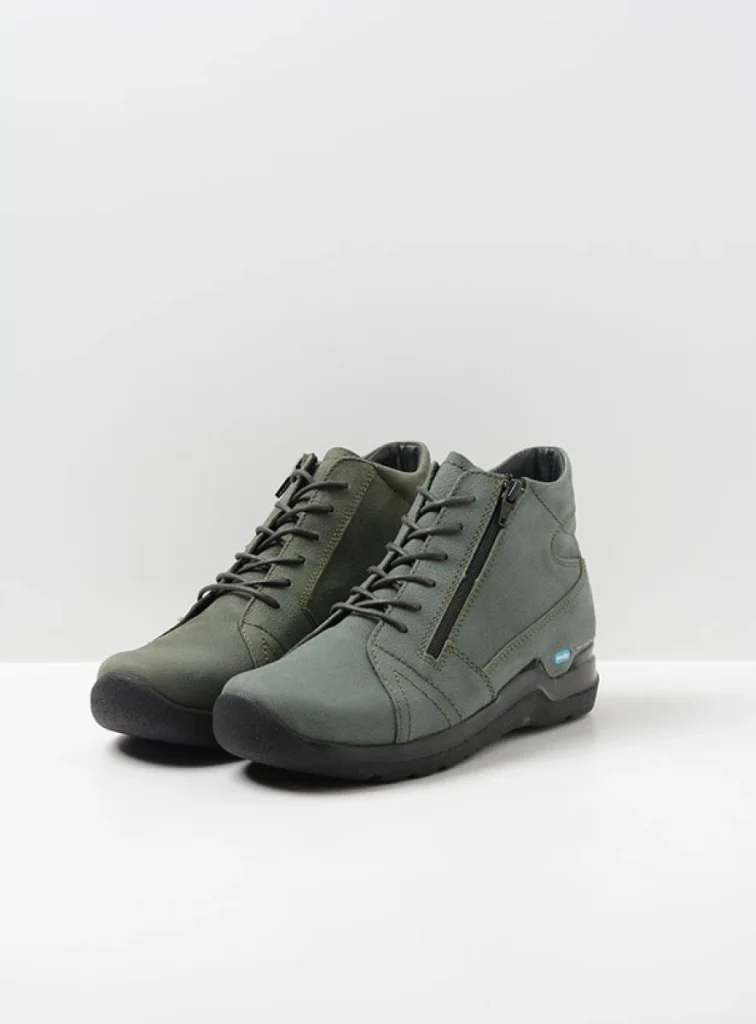 Wolky Hoge veterschoenen 06606 Why 11701 saliegroen nubuck