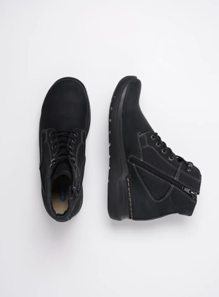 Wolky Hoge veterschoenen 06612 Whynot 16000 zwart nubuck