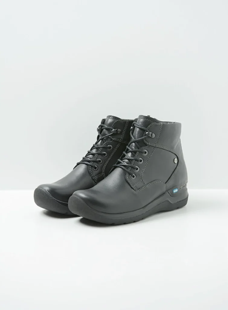 Wolky Hoge veterschoenen 06616 Whynot HV 24000 zwart leer