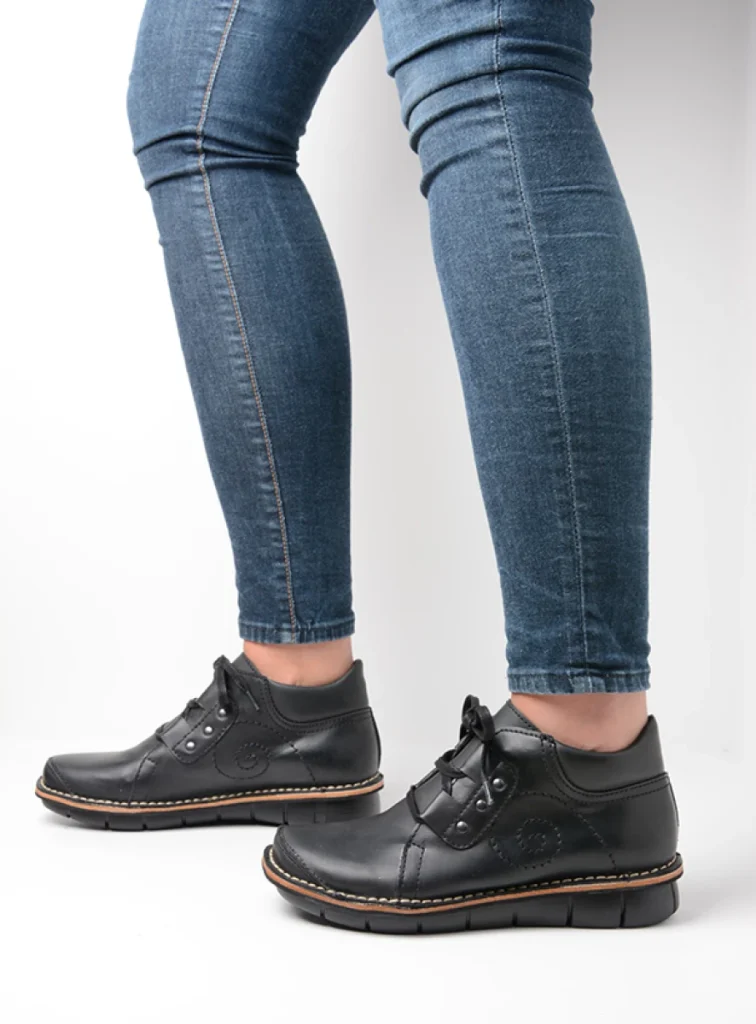 Wolky Hoge veterschoenen 08399 Gallo Vegan 93000 zwart