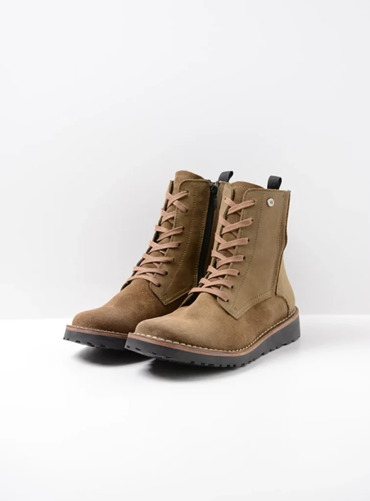 Wolky Enkellaarsjes en boots 08425 Wagga Wagga 40155 donker taupe suede